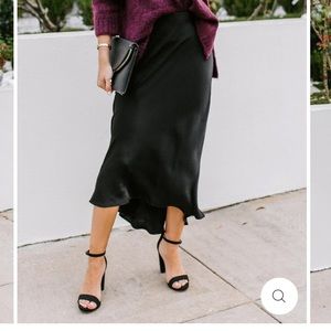 💫VICI High low Silk Maxi Skirt-Black💫